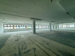 Ubi MRT (D14), Factory #578703471